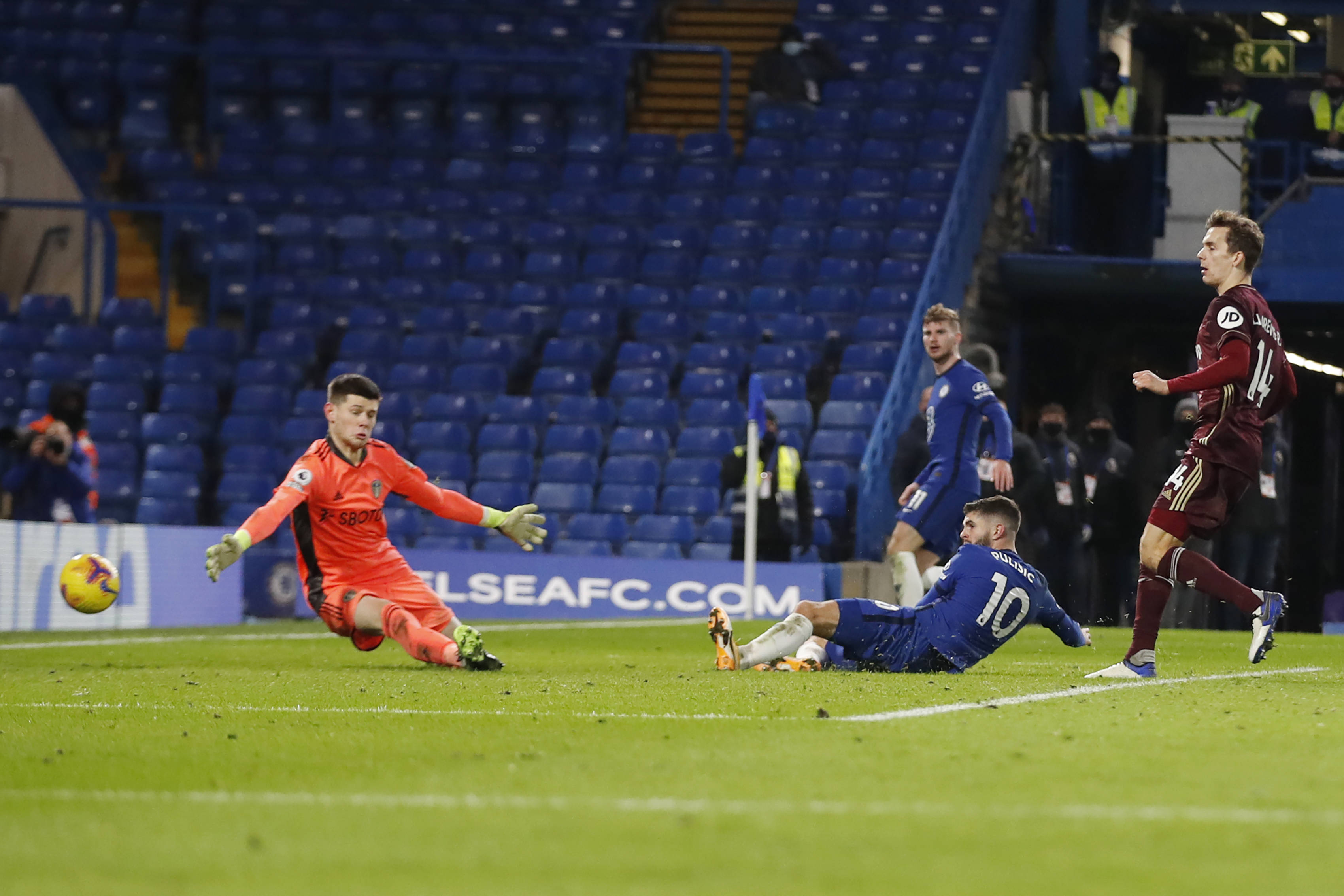 攻火力的同 攻火力的同