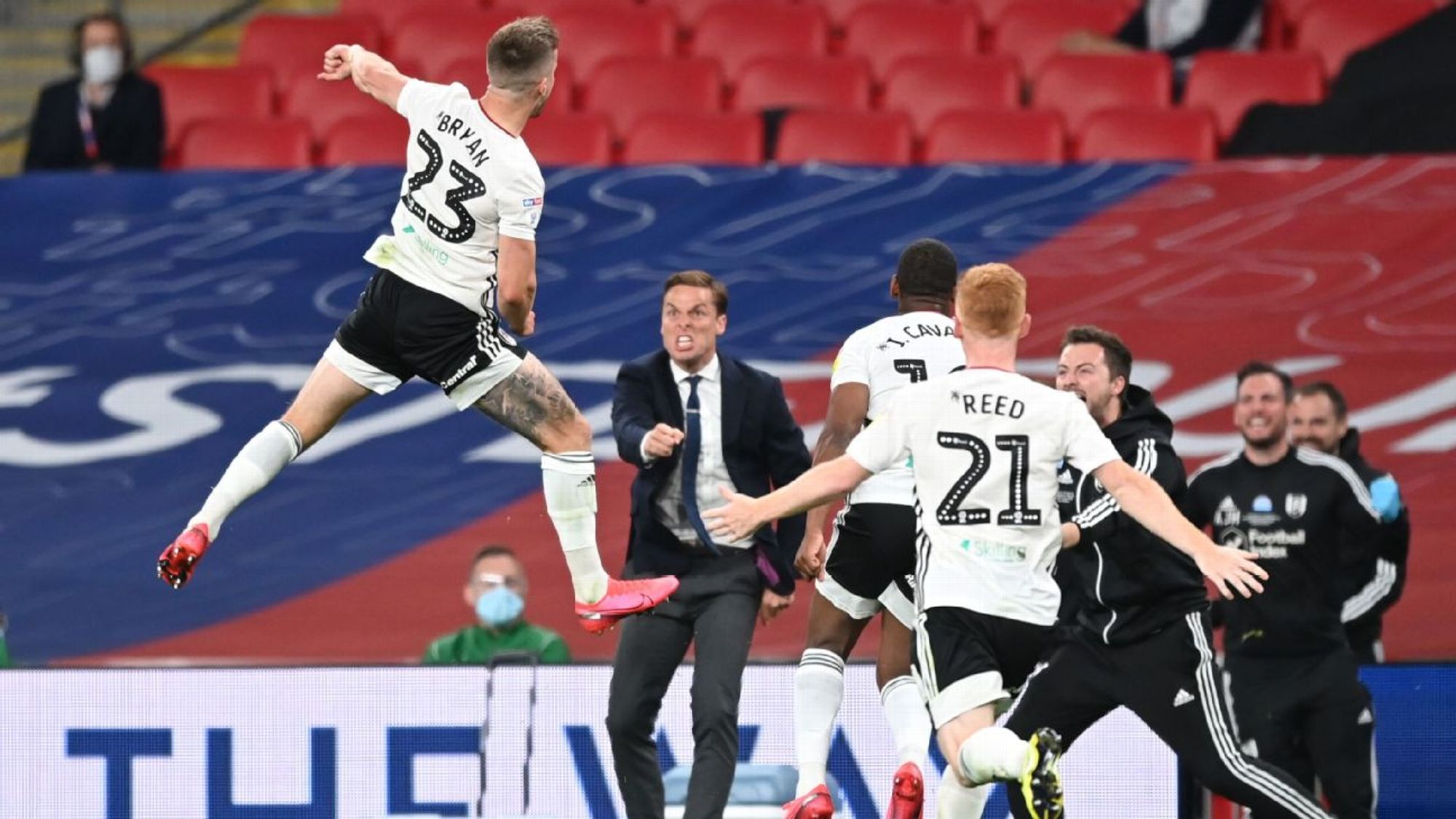 以他为核心 以他为核心